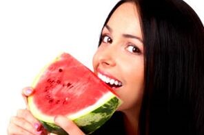 Wassermelone zum Abnehmen essen